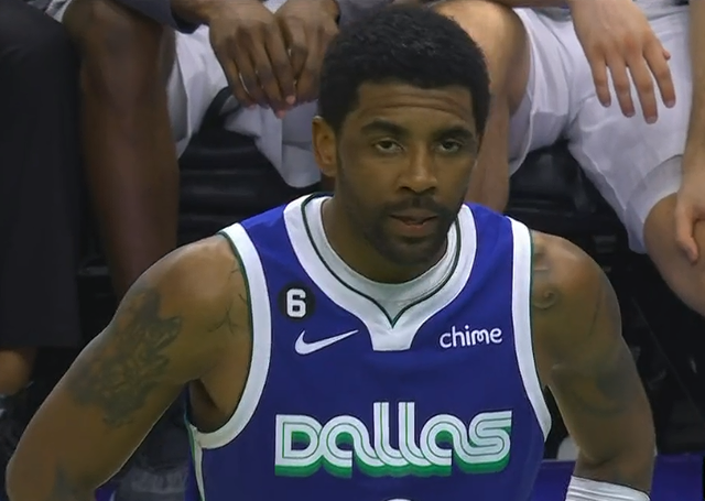  东契奇爆冷击败SKT，势不可挡引爆全场！-爱游戏平台网站